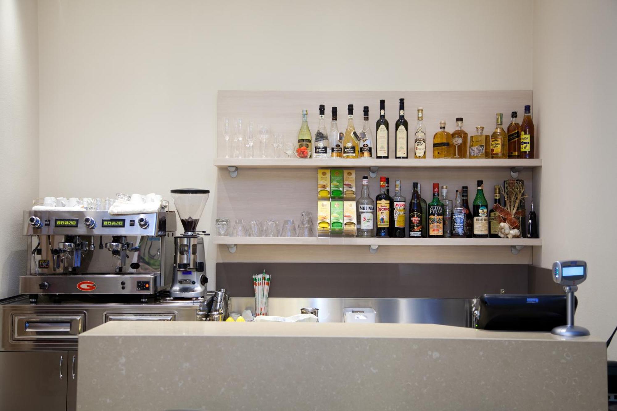 Hotel Ristorante Cesare Savignano sul Rubicone Bagian luar foto
